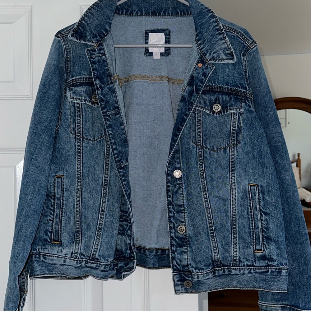Women’s jean jacket